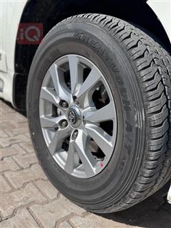 تۆیۆتا لاند کروزەر